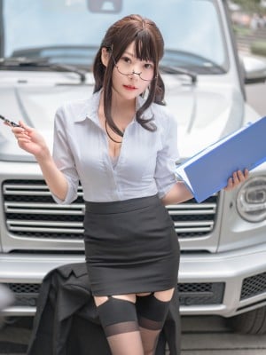 香草喵露露 No.038 丝袜西装_324-Coser@香草喵露露 No.038 丝袜西装-4KHD.com-004