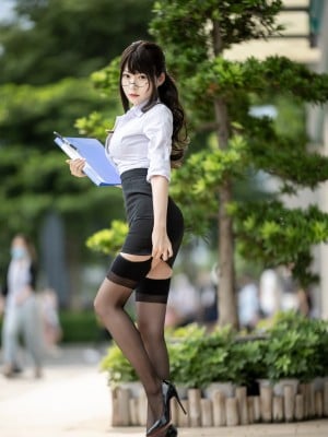 香草喵露露 No.038 丝袜西装_333-Coser@香草喵露露 No.038 丝袜西装-4KHD.com-013