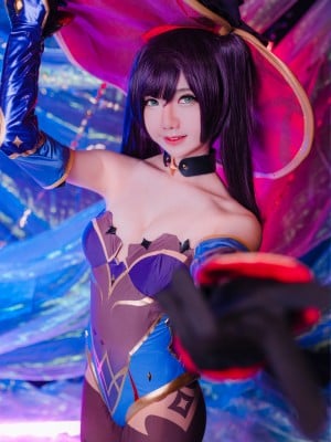 Sally Dorasnow - 莫娜_006
