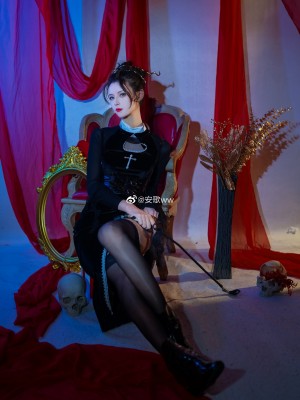 微博cos合集_007Wh3C3gy1h1xbxlhdzuj321y2tihdt