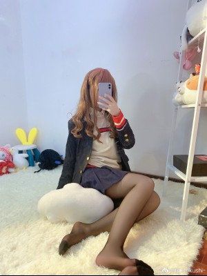 微博cos合集_006Z42DGly1h1ywskbc8rj31o0280e81