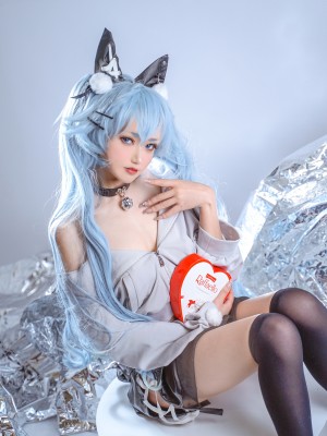微博cos合集_008gYX7ugy1h2eyum6v6jj33344mokjp