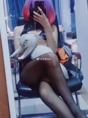 微博cos合集_007Wh3C3gy1h2l25gdxmej30s01097bk