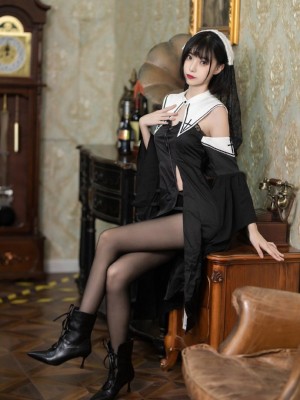 微博cos合集_74dc704bgy1h2rp42lihaj20j60sqwha