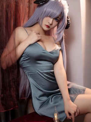 微博cos合集_008cf6CEly1h2886h3t0qj30zk1hc13f