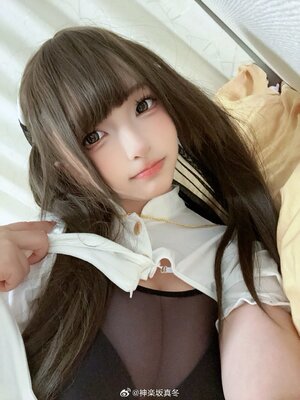 神楽坂真冬wb_ecc0b9dbgy1hukfvvbajpj20u0140jzu