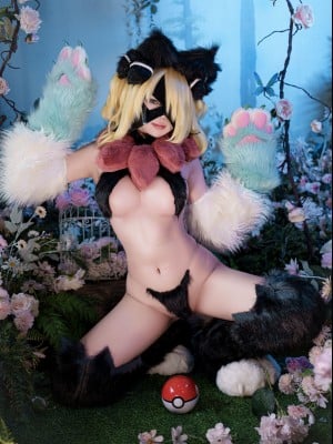 ZinieQ - Cynthia in Meowscarada Costume_07