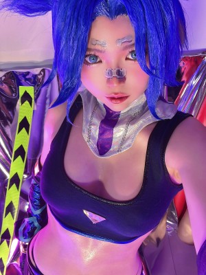 ZinieQ - Neon_34