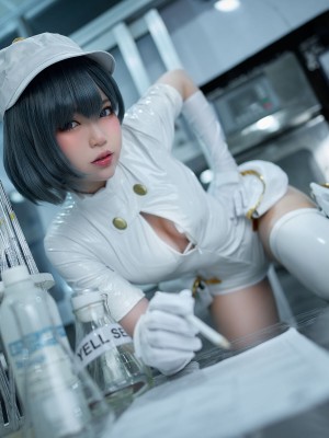ZinieQ - Aether Employee_11