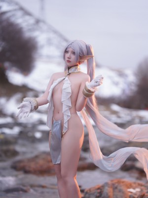 [阿呀被发现了Aya&小和甜酒] 雪山 菲伦&芙莉莲_55