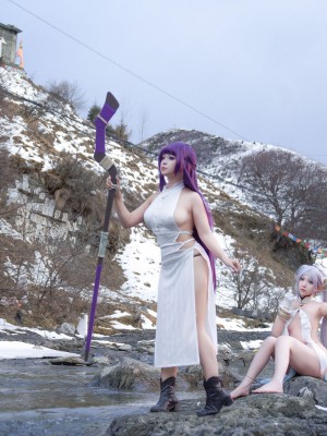[阿呀被发现了Aya&小和甜酒] 雪山 菲伦&芙莉莲_05