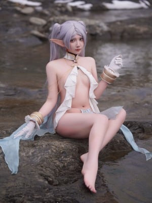 [阿呀被发现了Aya&小和甜酒] 雪山 菲伦&芙莉莲_63
