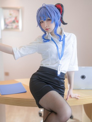 樱梨梨Eriri - 甘雨秘书_02
