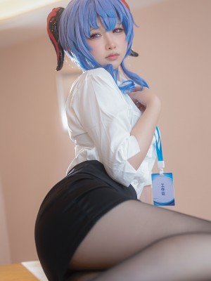 樱梨梨Eriri - 甘雨秘书_07