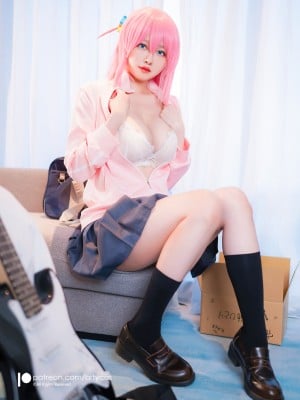 Arty Huang (Arty亚缇) cosplay Bocchi - Bocchi The Rock_Arty Huang (Arty亚缇) cosplay Bocchi - Bocchi The Rock (8)