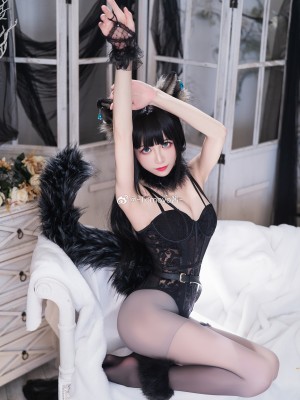 微博cos_75e4e5edgy1huu457d4f2j215o1qhqto