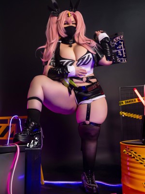 Uyuy - Nicole_02