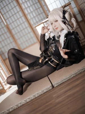 封疆疆v NIKKE 白兔布兰儿 和服_15