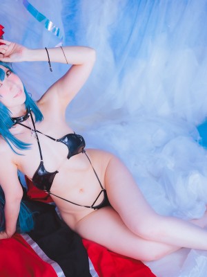 (C103) [さちぶどう] アズール◎ーン レーゲンスブルク コスプレ写真集 vol.171 Coast of light!2  (アズールレーン)_237