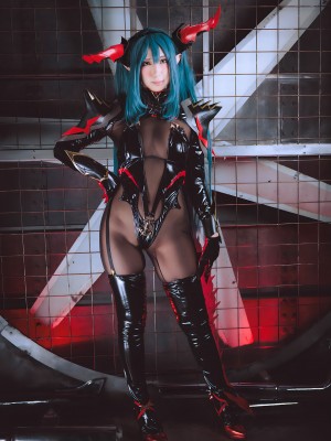 (C103) [さちぶどう] アズール◎ーン レーゲンスブルク コスプレ写真集 vol.171 Coast of light!2  (アズールレーン)_072