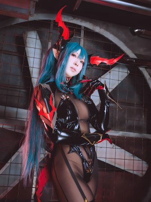 (C103) [さちぶどう] アズール◎ーン レーゲンスブルク コスプレ写真集 vol.171 Coast of light!2  (アズールレーン)_020