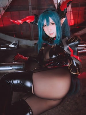 (C103) [さちぶどう] アズール◎ーン レーゲンスブルク コスプレ写真集 vol.171 Coast of light!2  (アズールレーン)_154
