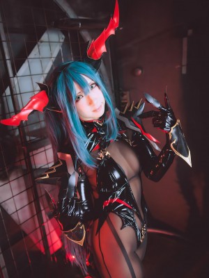 (C103) [さちぶどう] アズール◎ーン レーゲンスブルク コスプレ写真集 vol.171 Coast of light!2  (アズールレーン)_038