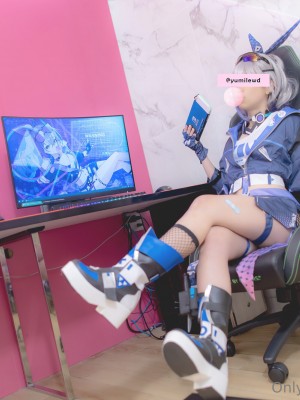 Lewd Yumi - Silver Wolf_027
