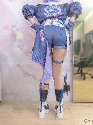 Lewd Yumi - Silver Wolf_025
