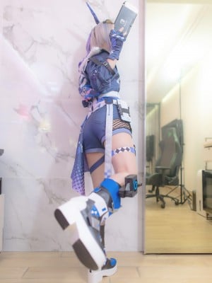 Lewd Yumi - Silver Wolf_009