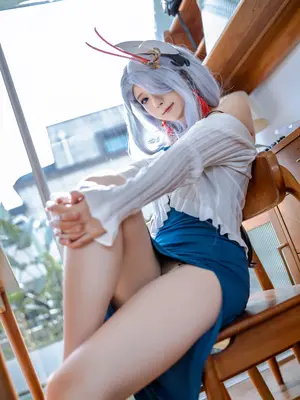 Quan冉有点饿 (拖拉大王) - 原神 申鹤 同人礼服_09