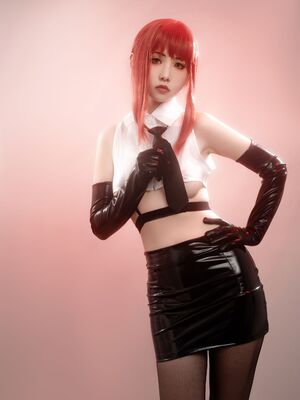 HornyCos - Red-Haired Petite Beauty Cosplays As Chainsaw Man Makima (Patreon)_59