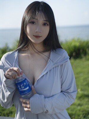 HornyCos - Busty Asian Teen Shows Off Beautiful Body Outdoors (Patreon)_07
