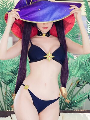 Peachmilky Mona_048_2018x3028_7efae170d8a2ebb7c1ec16c7d6b22d0e