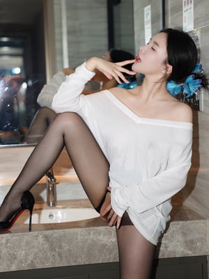 [Xiuren 秀人网] 唐翩翩 NO.9385_020