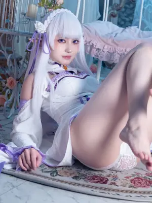 Twoyun-Emilia_20