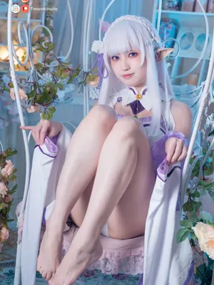 Twoyun-Emilia_11