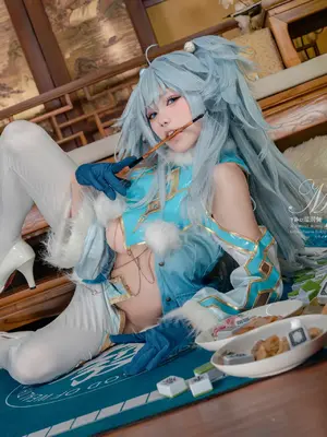 咬一口兔娘(Yiko湿润兔) 芙洛伦_17