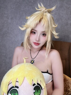 Puypuy プィプィ (Puypuychan) cosplay Mordred - FateGrand Order_187