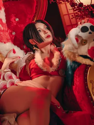 Umeko J - Boa Hancock (One Piece)_009