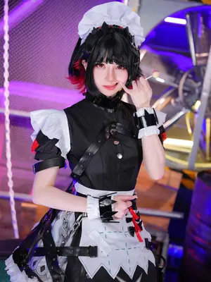Sally Dorasnow - Ellen Joe_07