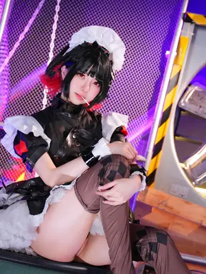 Sally Dorasnow - Ellen Joe_04