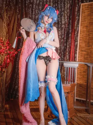 Sally Dorasnow - Ganyu QiPao_32