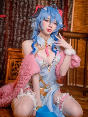 Sally Dorasnow - Ganyu QiPao_15