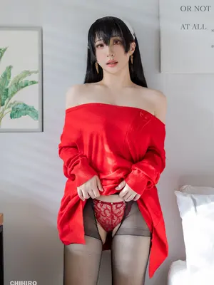 Chihiro - Yor Sweater_04