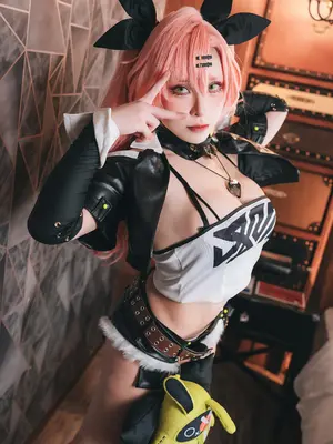 Tokar - Nicole Demara_02