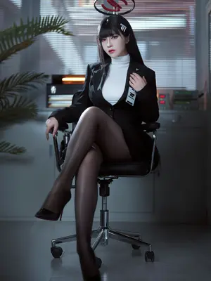 半半子 - 蔚蓝档案 调月莉音