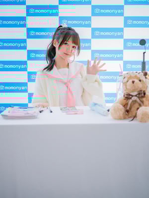 [ももにゃん（原魔物喵）] ビキニアイドルのサイン会_002