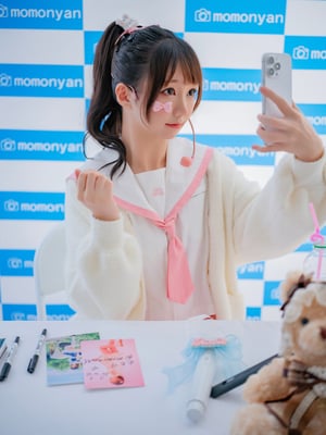 [ももにゃん（原魔物喵）] ビキニアイドルのサイン会_009