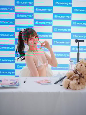 [ももにゃん（原魔物喵）] ビキニアイドルのサイン会_095